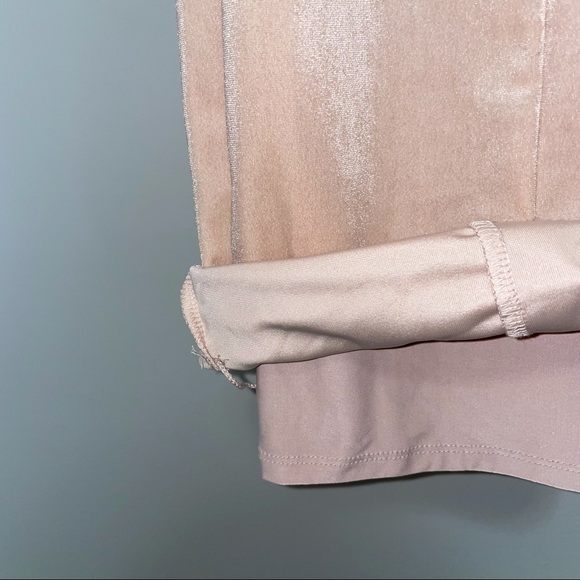 🆕 GUESS VELVET SLIP DRESS - Picture 6 of 6